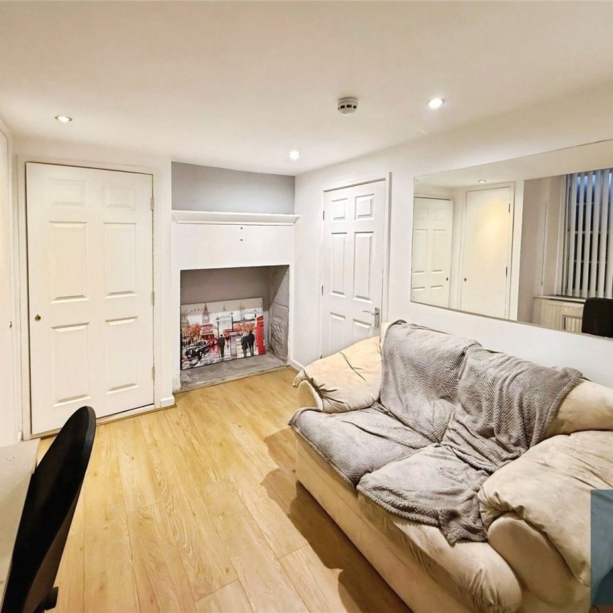 Fitzwilliam Street, Town Centre, Huddersfield, HD1 - Photo 1