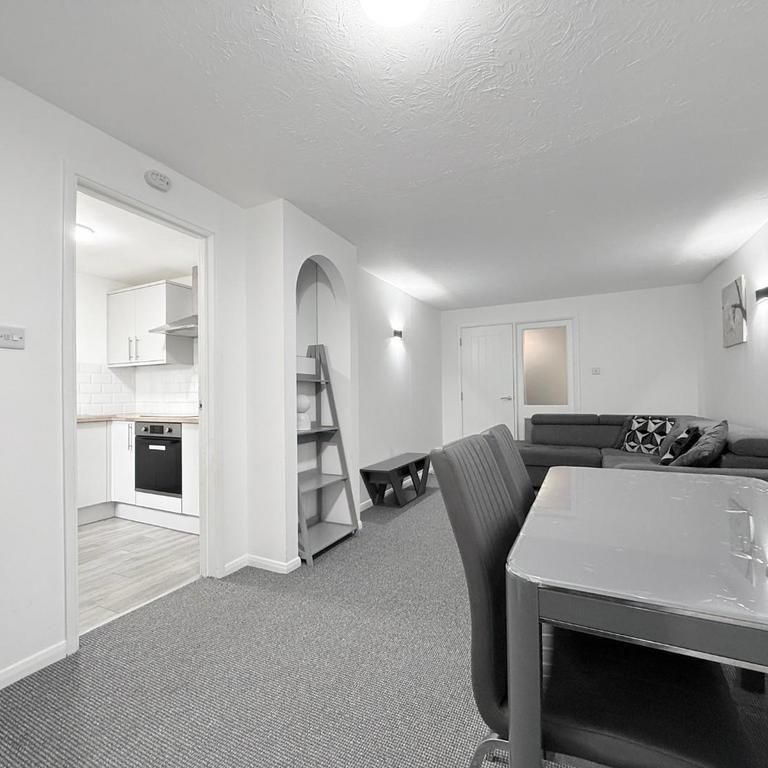 2 bedroom apartment to rent - Photo 1