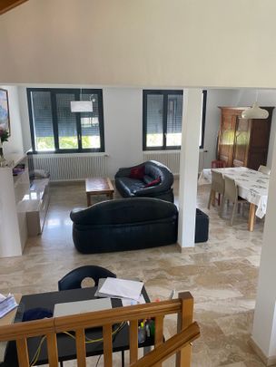 Location Maison 6 pièces 138m² FRANCHEVILLE 69340 - Photo 1