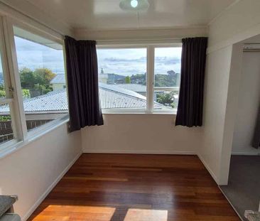 4 Bedroom,Bus route,walk to schools - Photo 3