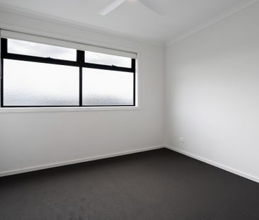 Henry Street Delight - Photo 4