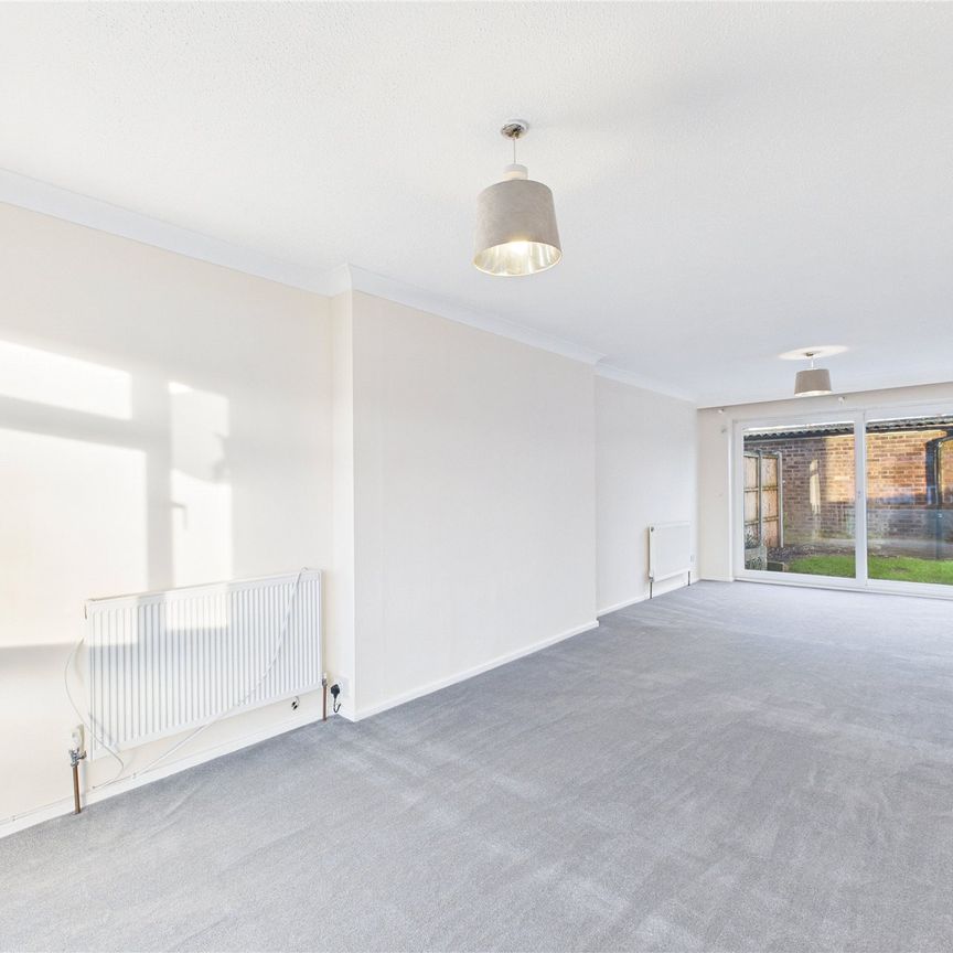 Farmers Way, Berkshire Farmers Way, Berkshire - Photo 1