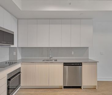 For Lease - 297 Oak Walk Drive Unit# 2102, Oakville, Ontario - Photo 4