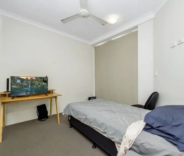 Fully furnished apartment in the Heart of the City. - Photo 2