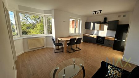 Swieżo wyremontowane 2 pokoje z dużym balkonem - Photo 5