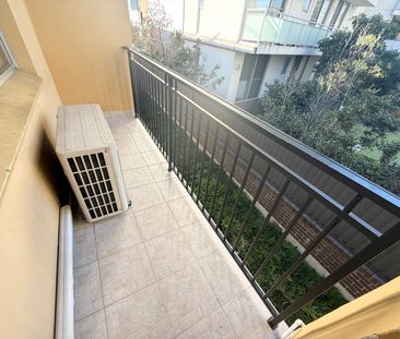 Recently Renovated Unit In Ideal Location! - Photo 6