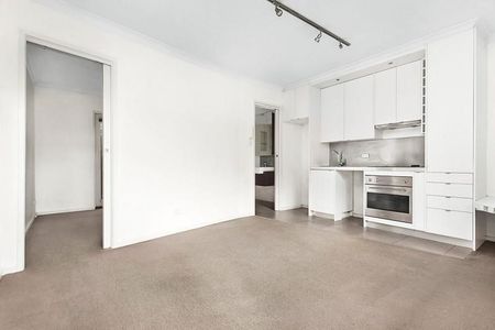 3 / 24 Prentice St, St Kilda - Photo 2