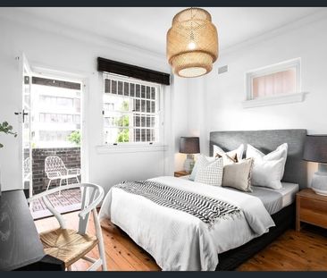 Charming Bondi Art Deco Apartment - Photo 3