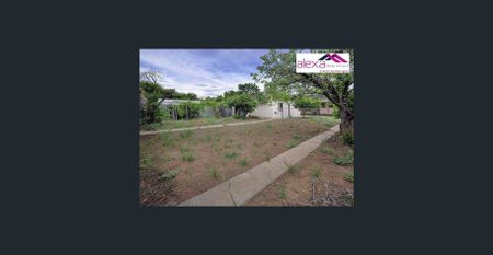 Charming 3-Bedroom Home on a Large Leafy Block - Photo 5