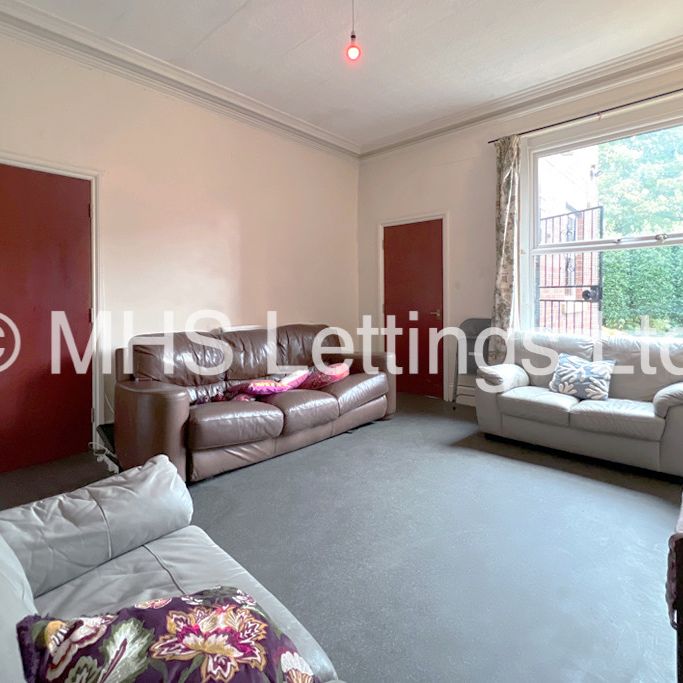 8 Bedroom Mid Terraced House for rent in Regent Park Avenue - Photo 1