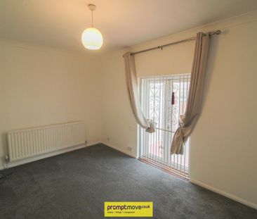 3 bedroom semi-detached bungalow to rent - Photo 1