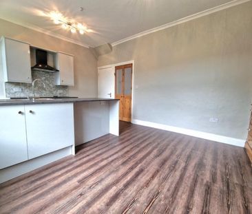 George Street, Milnsbridge, Huddersfield £845 pcm ⓘ The monthly or weekly payment required by the landlord. Read our glossary page , 4 bedrooms, house - terraced, to let * Tenant info - Photo 1