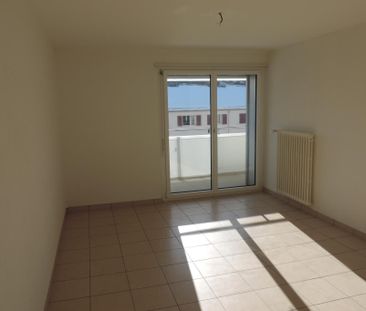 Rue de l'Eclair 14 - appartement 2ème étage Est - Photo 4