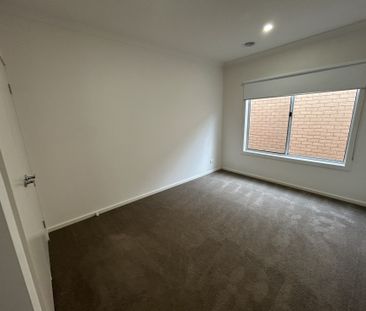 26 Rejoice Street, Tarneit VIC, Belconnen - Photo 2