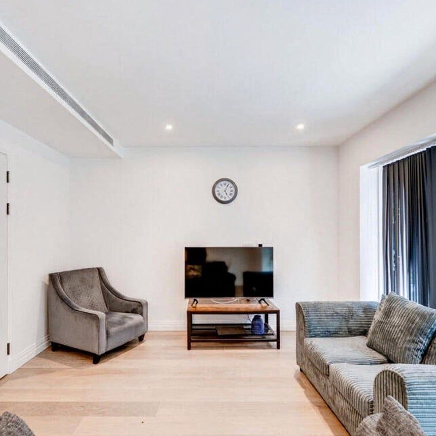 1 Bed Flat, Westwood Building, SW6 - Photo 1