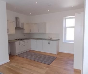 3 bedroom maisonette to rent - Photo 1