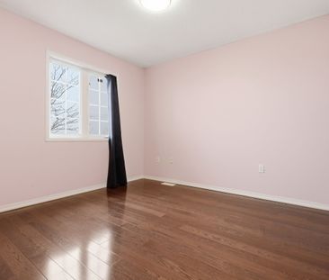For Lease - 833 Escobar Crescent, Mississauga, Ontario - Photo 5