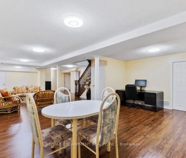 Detached Home For Lease | W9251835 - Photo 1