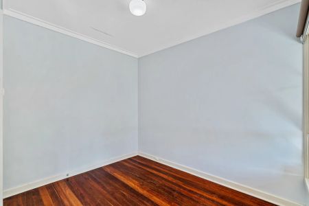 Central Mandurah Gem on 809sqm - Comfort, Character & Coastal Convenience - Photo 5