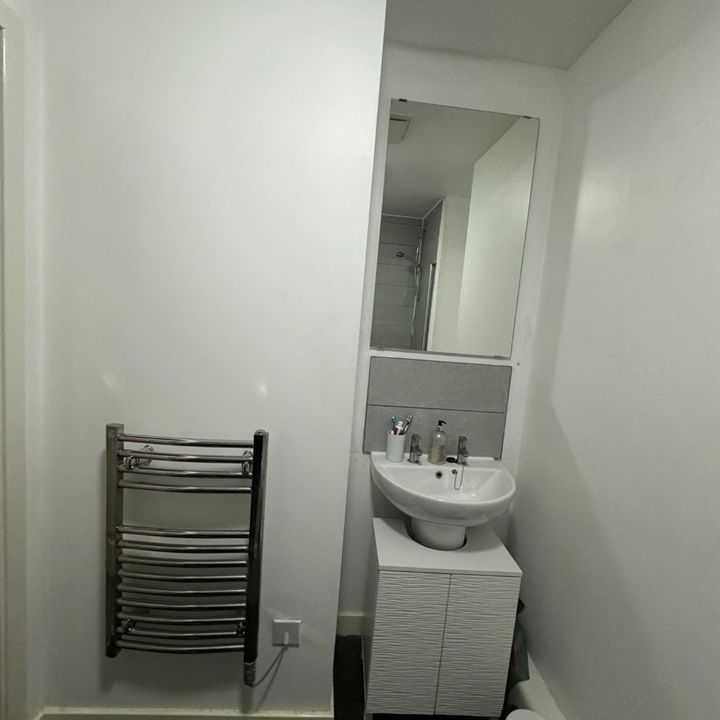 Room in a Shared Flat, Brandforth Road, M8 - Photo 1