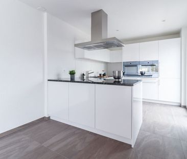 Attic apartment with sunny roof terrace - Photo 4