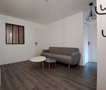 Location Appartement 4 pièces 67m² - Photo 2