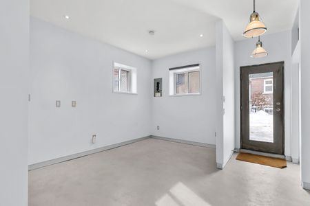 For Lease - 301 Euclid Avenue Unit# Lane, Toronto, Ontario - Photo 4