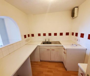 2 bedroom detached house to rent - Photo 3