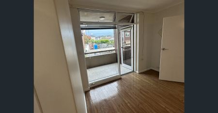 Excellent 2 Bedroom Flat - Photo 5