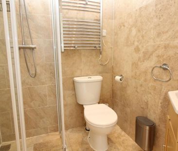 3 bedroom bungalow to rent - Photo 4