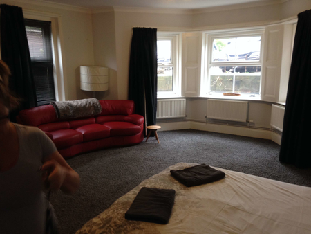 Enormous rooms for rent in beautiful Victorian house Room 15 - Photo 3