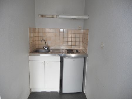 Appartement AVENUE D'EPERNAY - Photo 4