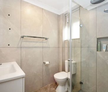 “Split Level 4 bedroom home with plenty of space for the family!” - Photo 5