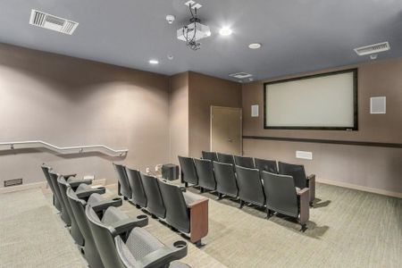 Studio Apartment For Rent In Downtown Vancouver - Photo 2