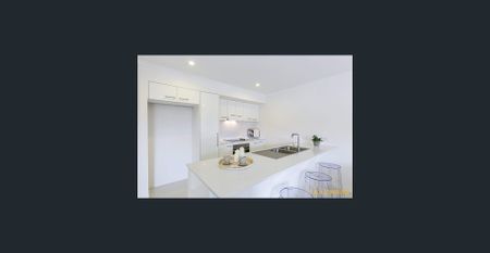 Luxury 3 bedroom townhouse in Buderim - Photo 2