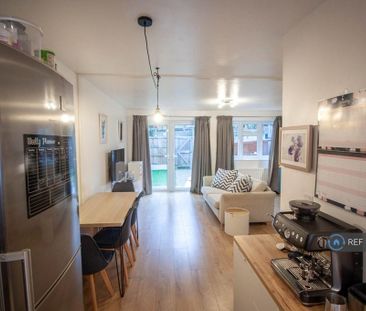 2 bedroom terraced house to rent - Photo 6