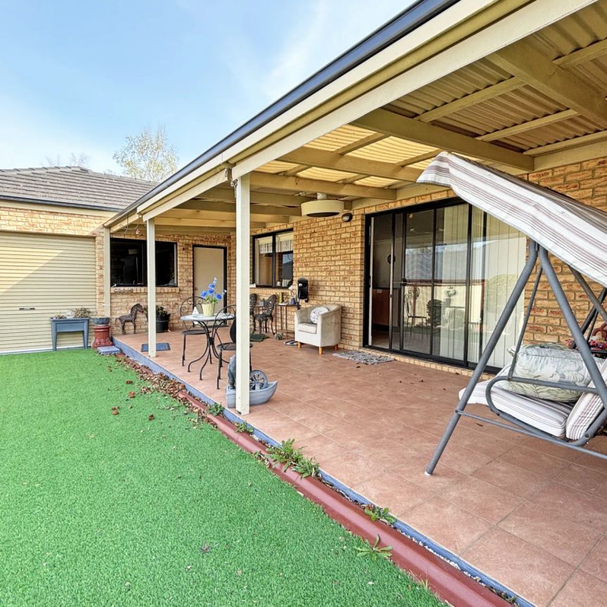 Stunning, Spacious Home. - Photo 1
