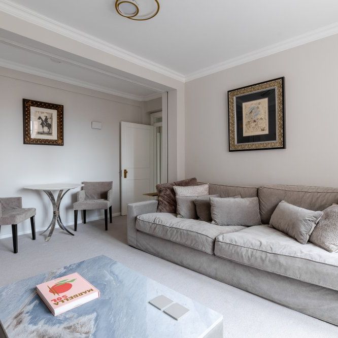 Cranmer Court, Whiteheads Grove, Kensington and Chelsea, London, SW3 - Photo 1