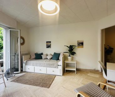 NICE PASTEUR F1 MEUBLEE EN DERNIER ETAGE - Photo 4