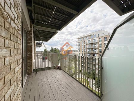 3 bedroom flat to rent - Photo 3