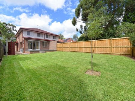 Stylish Family Home in a Peaceful Eastwood Cul-de-Sac - Photo 5