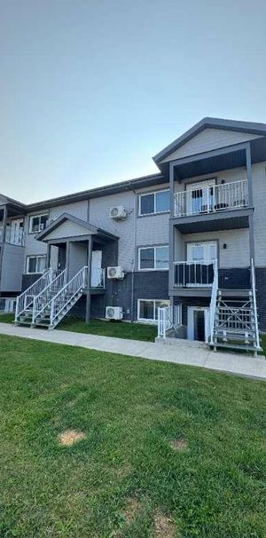 Superbe 4 ½ en promo – + Internet inclus - Photo 1