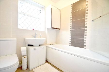 Alderton Road, Croydon, Surrey, CR0 - Photo 4