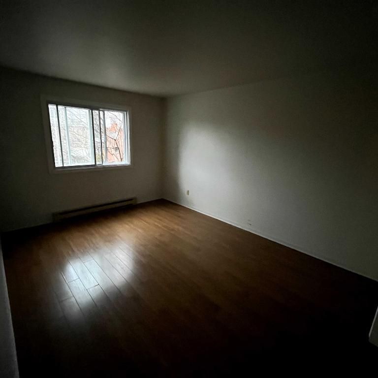 4 1/2 Disponible 1 juillet, Repentigny - Photo 1