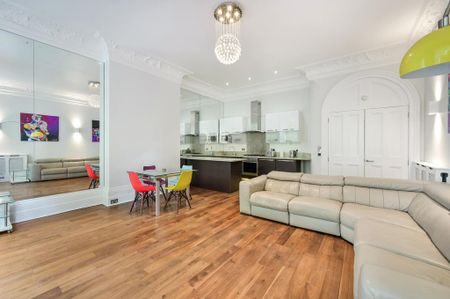 2 bedroom flat to rent - Photo 2