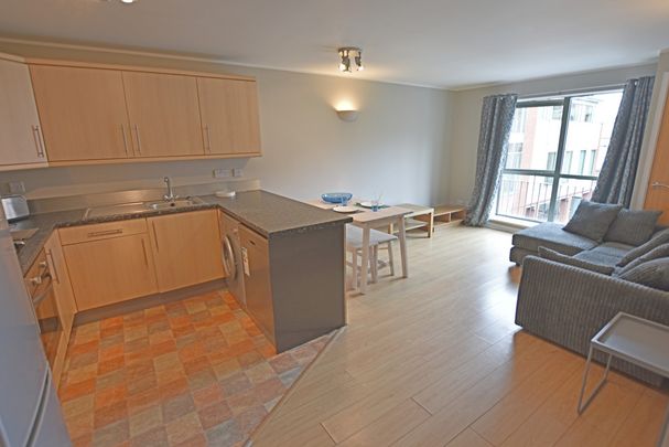 2 Bedroom Apartment - Photo 1