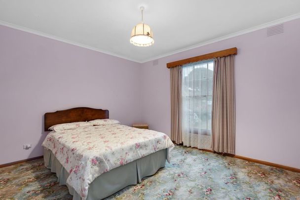 34 Leonie Avenue, Mount Waverley - Photo 1