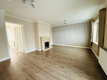 3 bedroom terraced house to rent - Photo 2