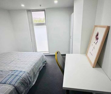 Lovely Home - Photo 2