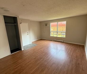 For Lease - 338 Malaga Road Unit# 1, Oshawa, Ontario - Photo 3